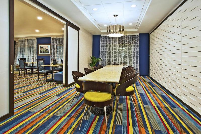 อีเว่น โฮเต็ล แอนน์อาร์เบอร์ Hotel แอนอาร์เบอร์ ภายนอก รูปภาพ