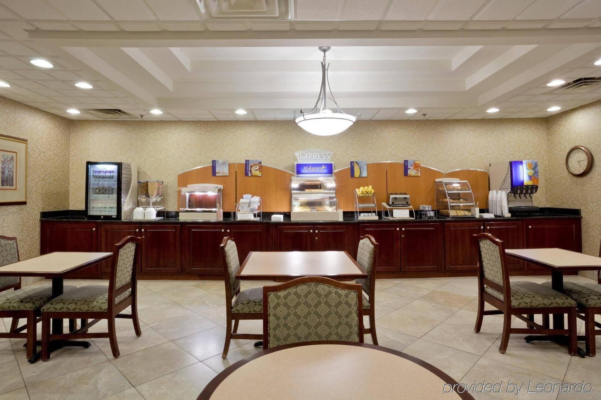 อีเว่น โฮเต็ล แอนน์อาร์เบอร์ Hotel แอนอาร์เบอร์ ภายนอก รูปภาพ